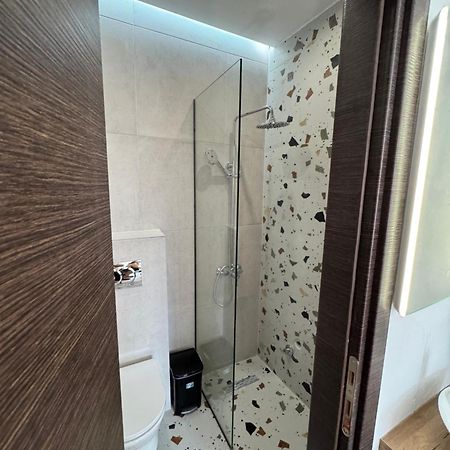 Central Apartment 6 拉里萨 外观 照片